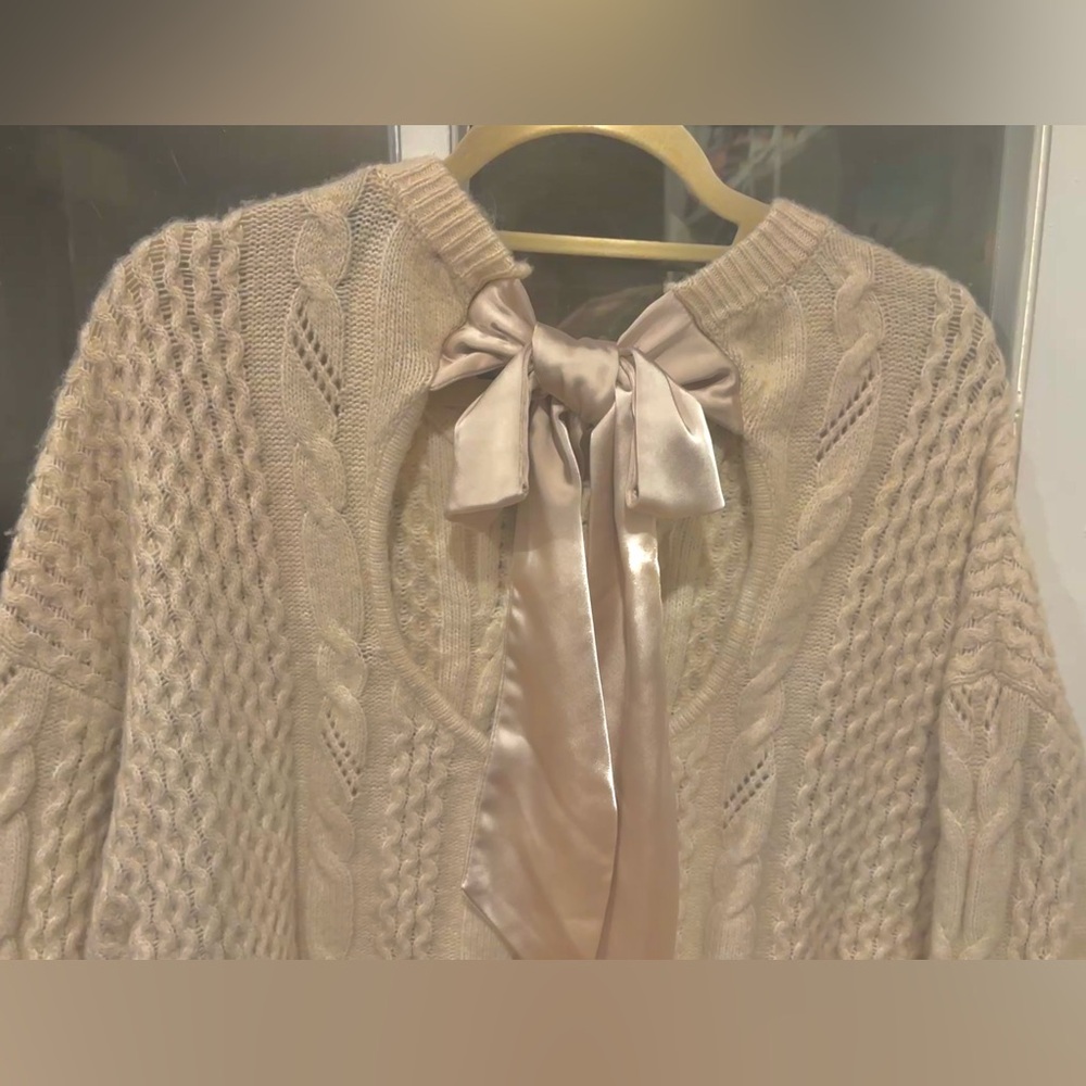 Express Cream Tie-In-Back Knit Sweater - XL - Picture 14 of 15